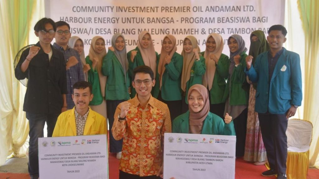 Penyerahan Program Beasiswa Energy Untuk Bangsa Tahun 2022